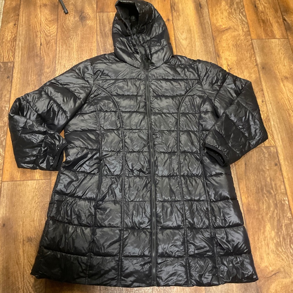 Aventure Puffer Coat Size XXL Black Hooded Womens Mid Length Jacket 3/4 Zip Frnt